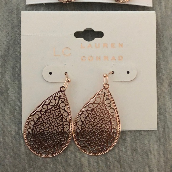 2 pairs of earrings LC NWT - Picture 2 of 4